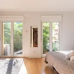 Hall Vi By Aston Apartament