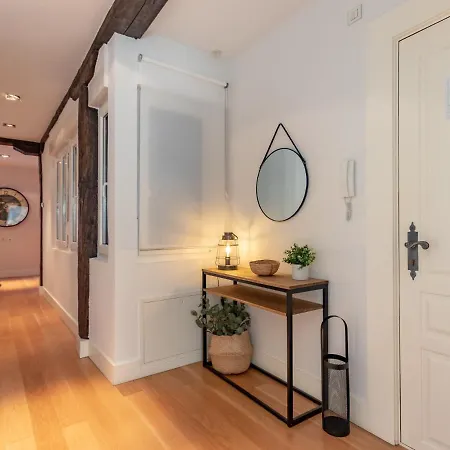 Hall Vi By Aston Apartment Bilbao